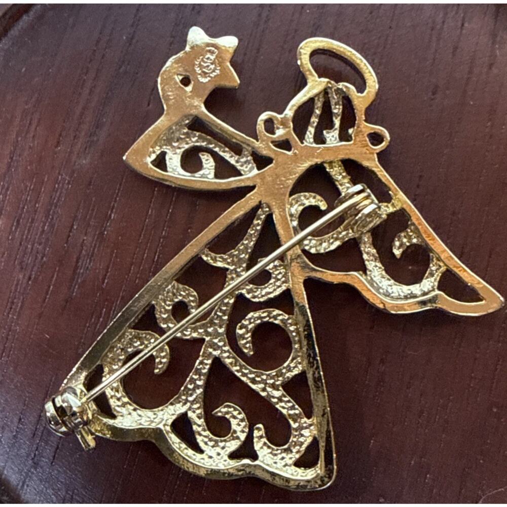 Gold Tone Angel Brooch Pin Openwork Scroll Halo Holding Star Christmas Jewelry - Picture 5 of 6